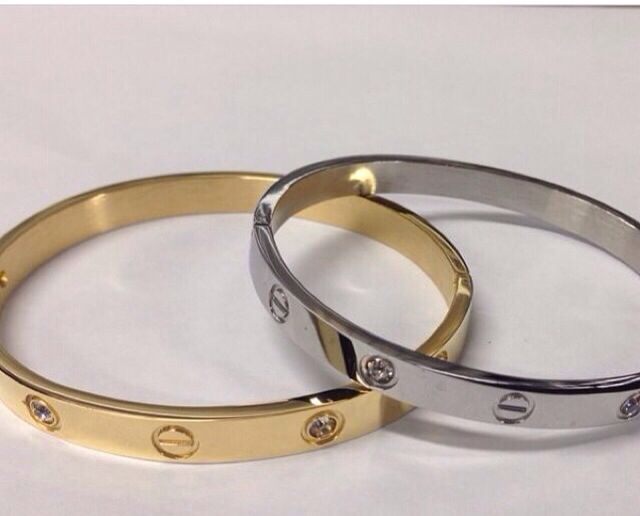 Classic Diamonds Bracelet